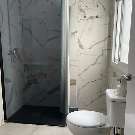 Santa Calma Гостьовий будинок Марбелья